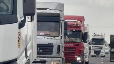 مشکلات کامیون داران و رانندگان حمل ونقل در حال پیگیری است