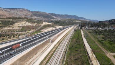 حل معضل ترافیک دشت ارژن با احداث قطعه اول آزادراه شیراز ـ بوشهر/ جاده شیراز ـ خرامه بهسازی می شود