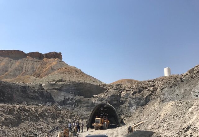 زارع: راه آهن شیراز- بوشهر تا ۵ سال آینده تکمیل شود