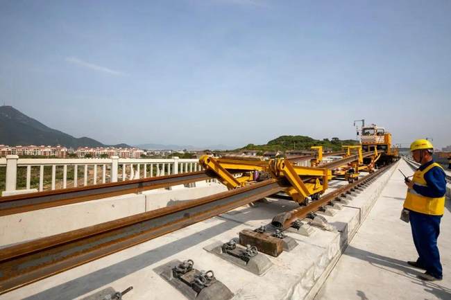 راه آهن اردبیل میانه تا پایان امسال به بهره برداری می رسد