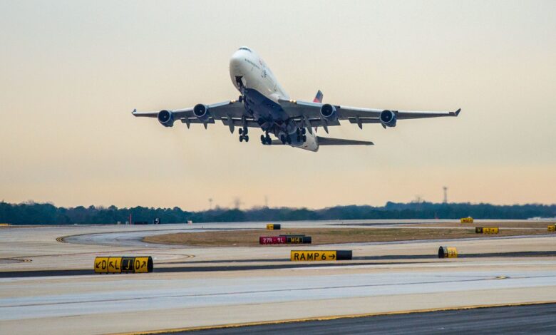 کاهش پروازهای آمریکا به ۶ درصد رسید