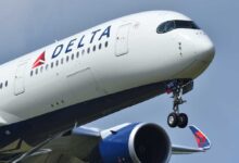 دلتا ایرلاینز ۱۷۰ پرواز را لغو کرد/ کاهش پروازها تا پایان هفته ادامه دار