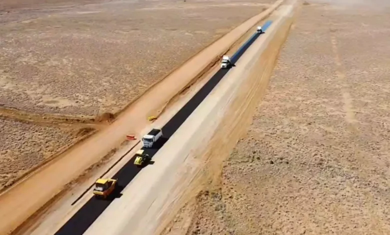 آغاز عملیات آسفالت ۳.۵ کیلومتر راه روستایی در اردل