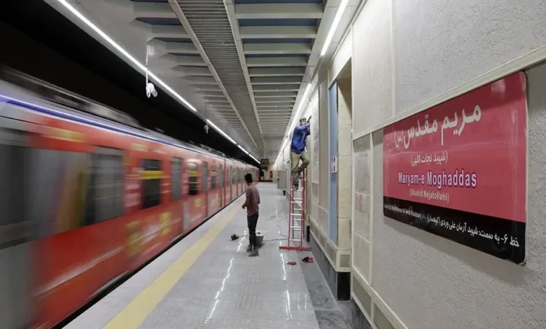 خط۹ متروی تهران, خط۱۰ مترو, حفاری مترو تهران, سه راه تقی آباد, منطقه۲۰ تهران, ایستگاه چیتگر, شبکه متروی تهران, توسعه حملونقل عمومی, خطوط جدید مترو, تیبیام تهران, مسیر خط۹ مترو, خیابان خاوران, خیابان بسیج, خیابان نبرد, دانشگاه علم و صنعت, بیمارستان الغدیر, پادگان کوهک, کتابخانه ملی, بزرگراه حقانی, میدان ونک, ملاصدرا, ایرانزمین, زینالدین, بلوار ایوانک, دهکده المپیک, ایستگاه دولتآباد, ایستگاه بسیج, کارگاه چیتگر, حفاری مکانیزه تونل