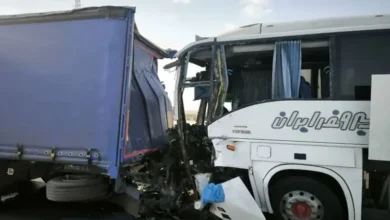 برخورد اتوبوس با تریلی در جاده سبزوار ۲۸ مصدوم بر جای گذاشت