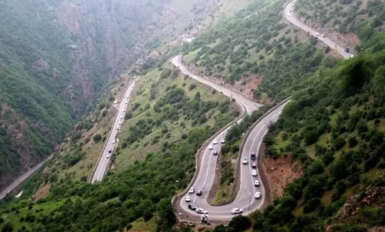جاده های شمالی پر ترافیک است؛ آزادراه قزوین-کرج-تهران هم با ترافیک سنگین مواجه است