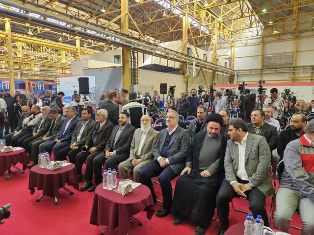 رونمایی دو رام قطار ملی/ کاهش سرفاصله در خطوط ۶ و ۷