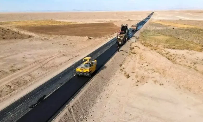 آسفالت ۲۲ کیلومتر از راه های اصلی سقز با ۴۹۰ میلیارد ریال اعتبار