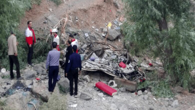 سقوط مرگبار مینی‌بوس در محور کاشمر-کوهسرخ؛ ۶ کشته و ۲۲ مصدوم