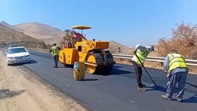 آغاز عملیات روکش آسفالت محور بناب به گیلوان در طارم