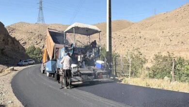 آغاز عملیات روکش آسفالت محور دو راهی آتشگاه به برغان در کرج