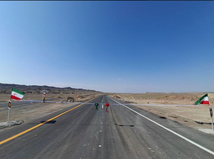 افتتاح ۶۰ کیلومتر بزرگراه در محور زاهدان- خاش همزمان با دوران جنگ