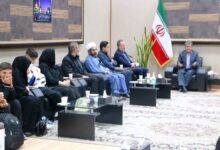 استقبال مدیرعامل راه‌آهن از خانواده شهدای پلیس در مشهد